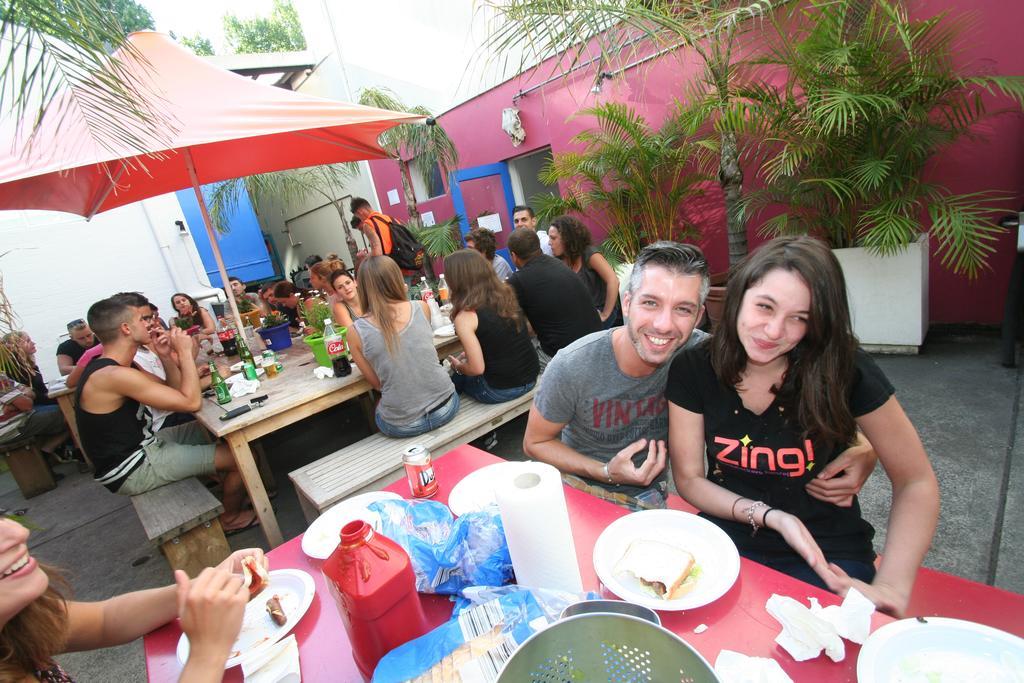 Zing Backpackers Hostel Сидни Екстериор снимка