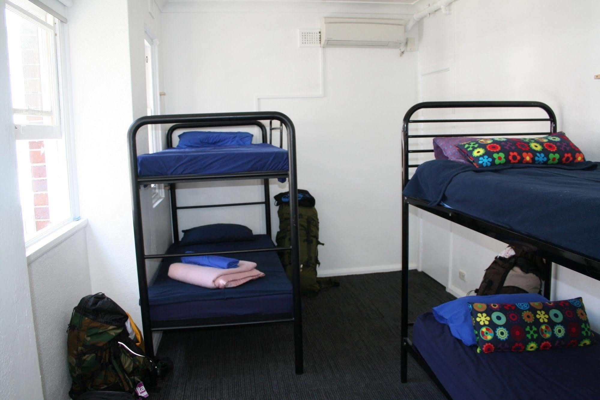 Zing Backpackers Hostel Сидни Екстериор снимка
